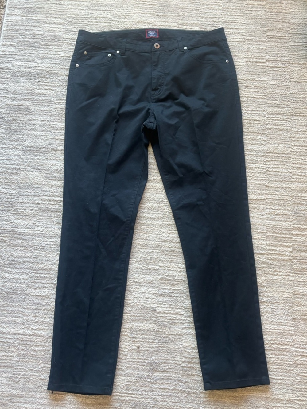 UNTUCKit Men's Slim Jeans in Navy Blue